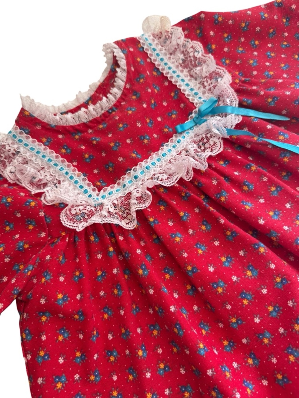 Vintage Winnie the Pooh prairie dress in size 4T